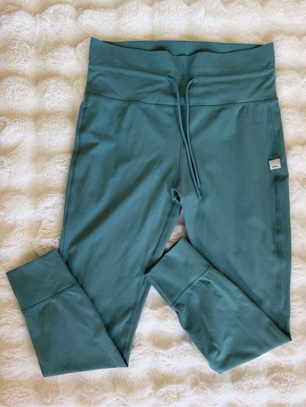 Vuori Daily Leggings in Garland 7/8 size L